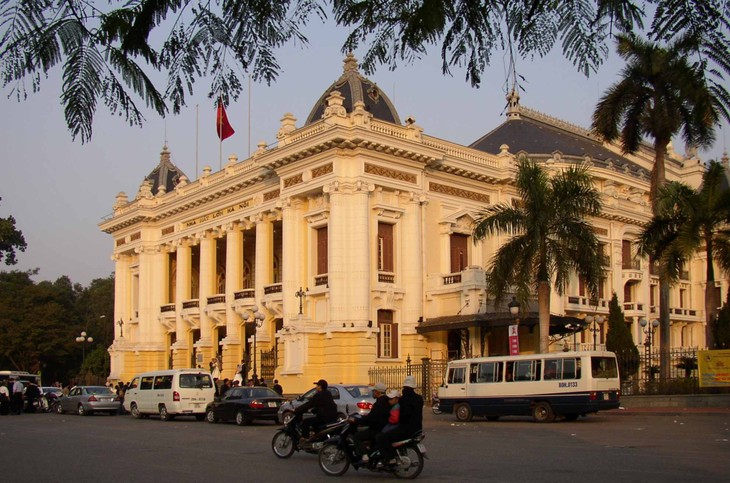 Hanoi Opera House - ảnh 1